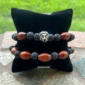 ON SALE / FINAL PRICE set lava rock wood lion